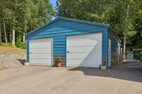 906 Riverwood Drive Buchanan TN 38222