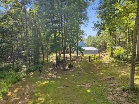 906 Riverwood Drive Buchanan TN 38222