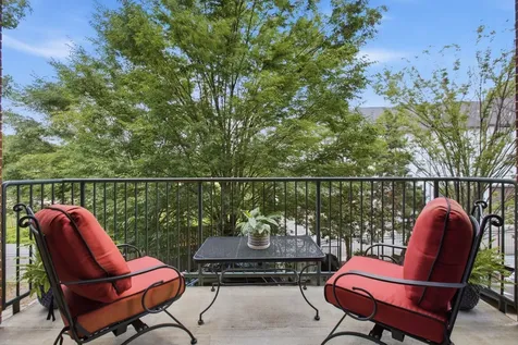 2201 8th Ave, S Nashville TN 37204
