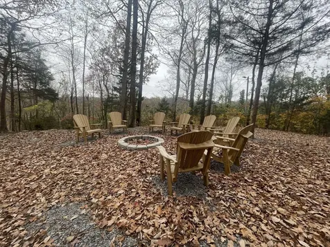 2029 Holly Creek Road Celina TN 38551