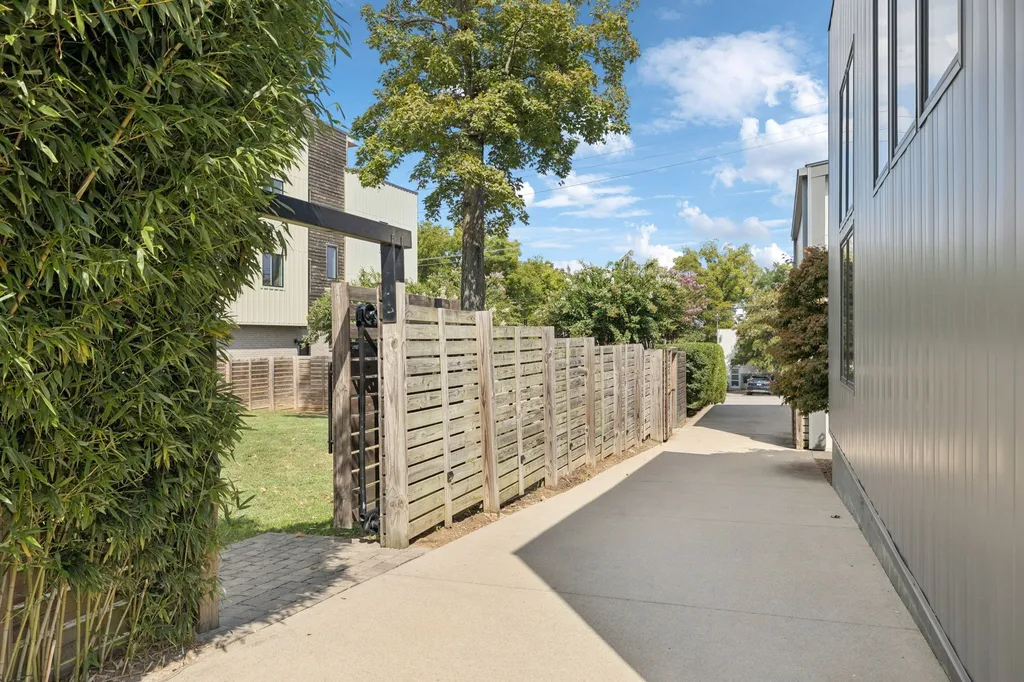 2517 White Avenue Nashville TN 37204