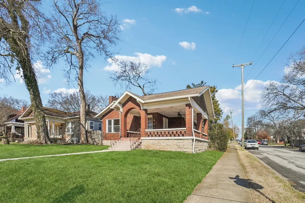 2500 Blair Boulevard Nashville TN 37212