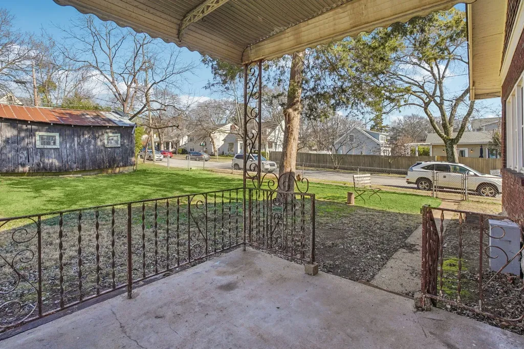 2500 Blair Boulevard Nashville TN 37212