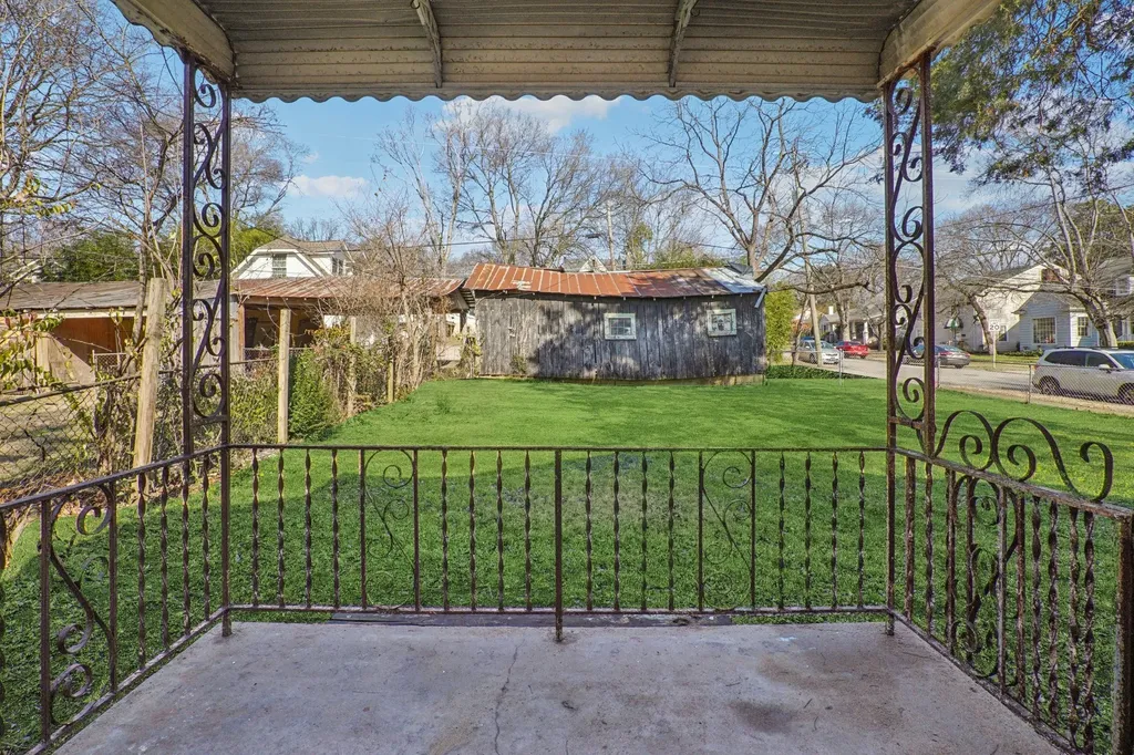 2500 Blair Boulevard Nashville TN 37212