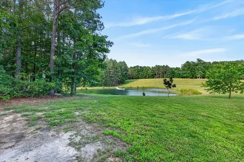 635 Seven Mile Ridge Road Indian Mound TN 37079