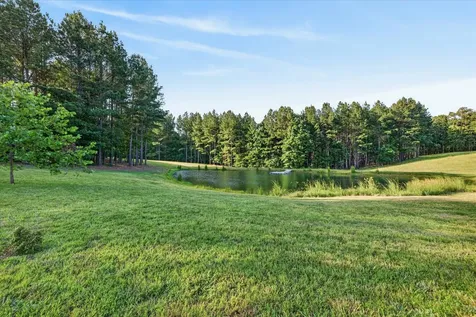635 Seven Mile Ridge Road Indian Mound TN 37079