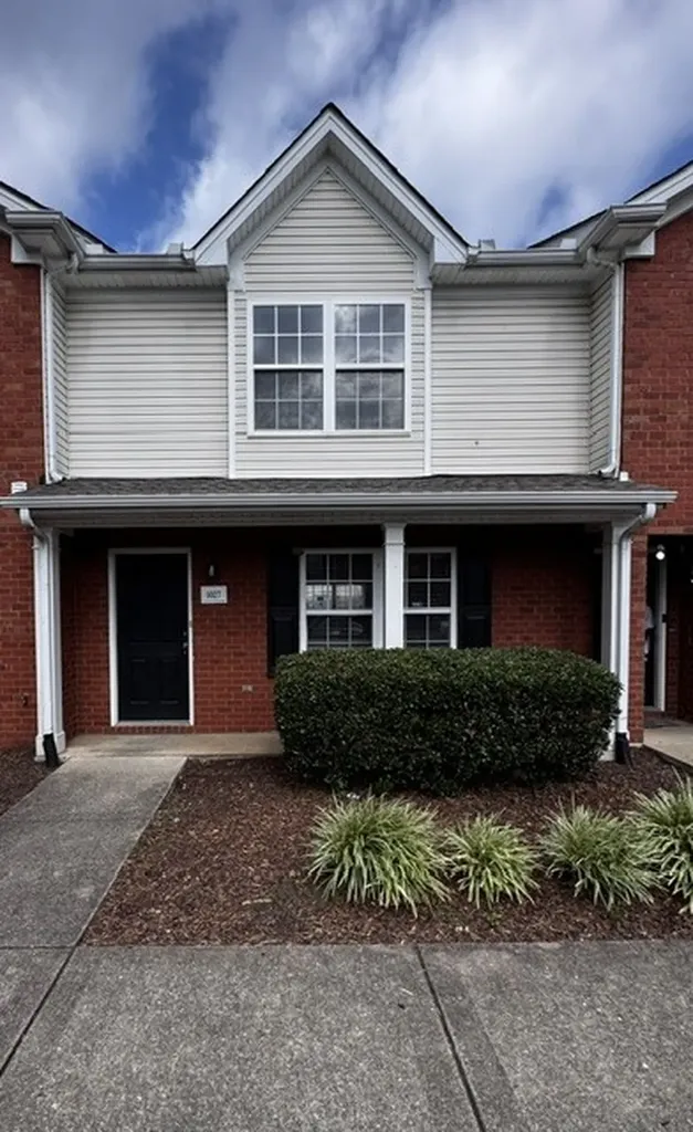 1027 Sitting Bull Crossing Murfreesboro TN 37128