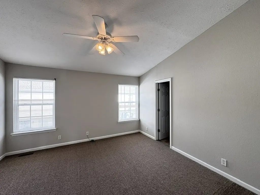 1027 Sitting Bull Crossing Murfreesboro TN 37128