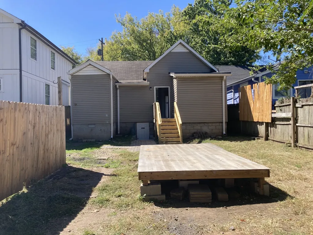 1814 15th Avenue N Nashville TN 37208