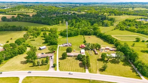 1976 Hartsville Pike Gallatin TN 37066