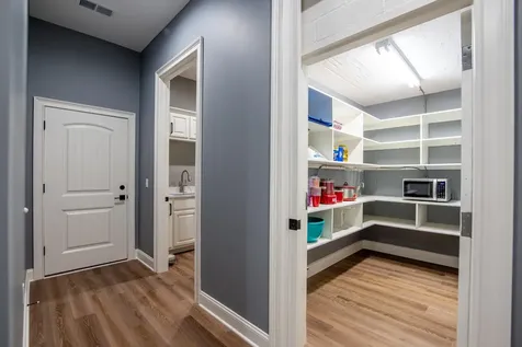 650 W Pillow Street Clifton TN 38425