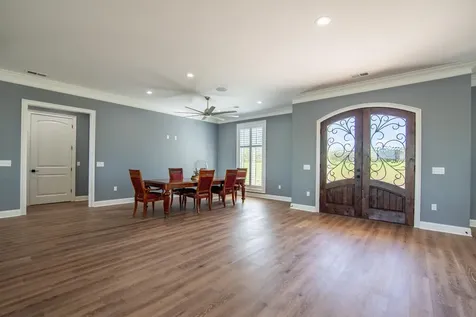 650 W Pillow Street Clifton TN 38425