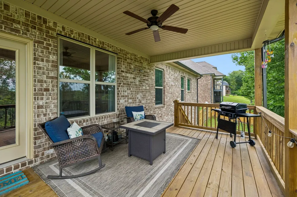 1030 C P Stewart Boulevard Lebanon TN 37087