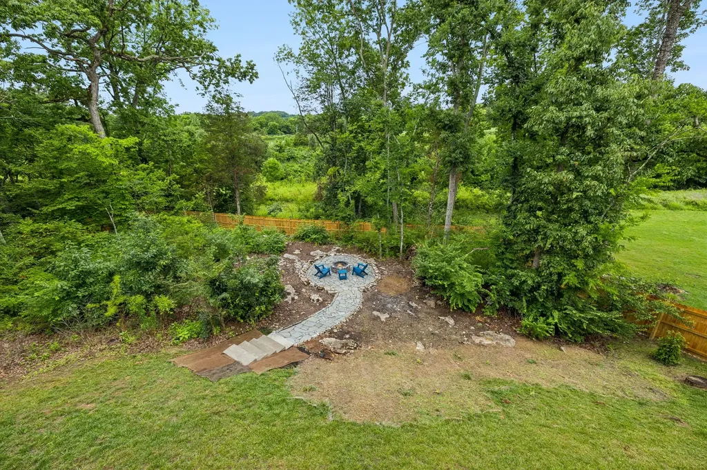 1030 C P Stewart Boulevard Lebanon TN 37087
