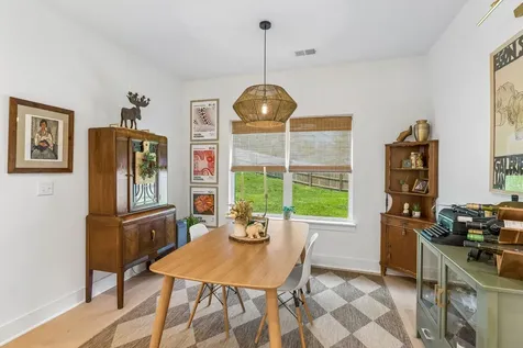 2025 Pleasant Cove Nashville TN 37214