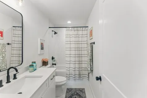 2025 Pleasant Cove Nashville TN 37214