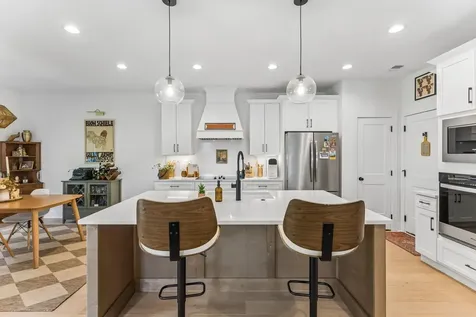 2025 Pleasant Cove Nashville TN 37214