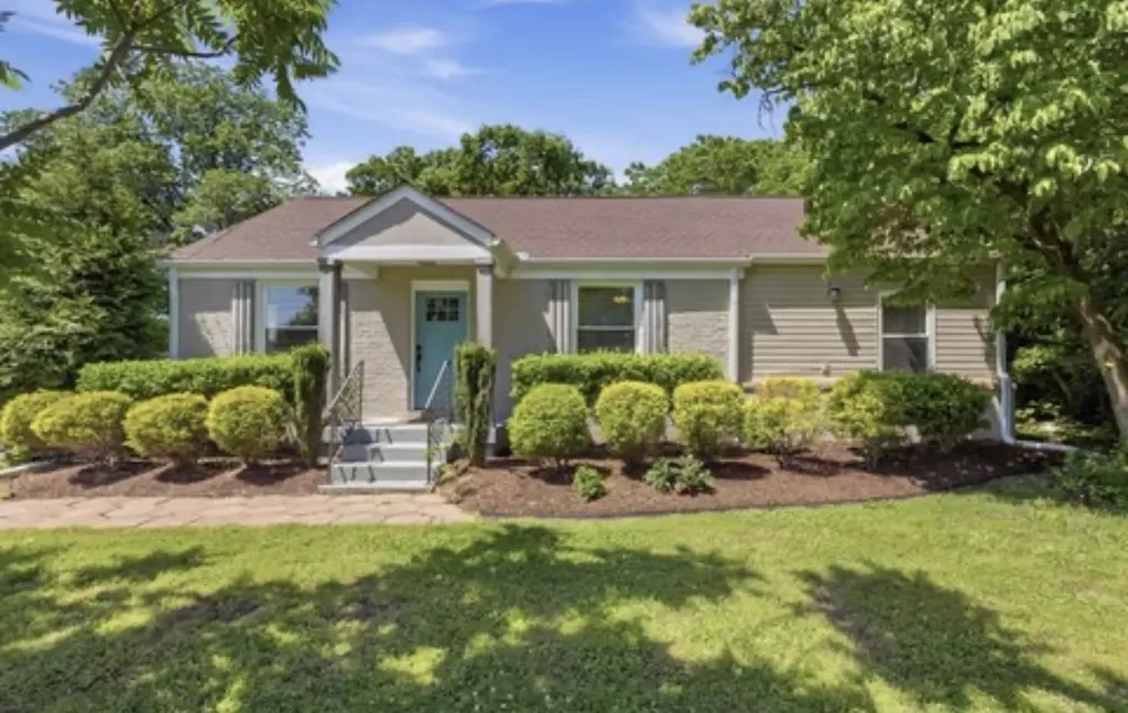 2411 Milton Drive Nashville TN 37216