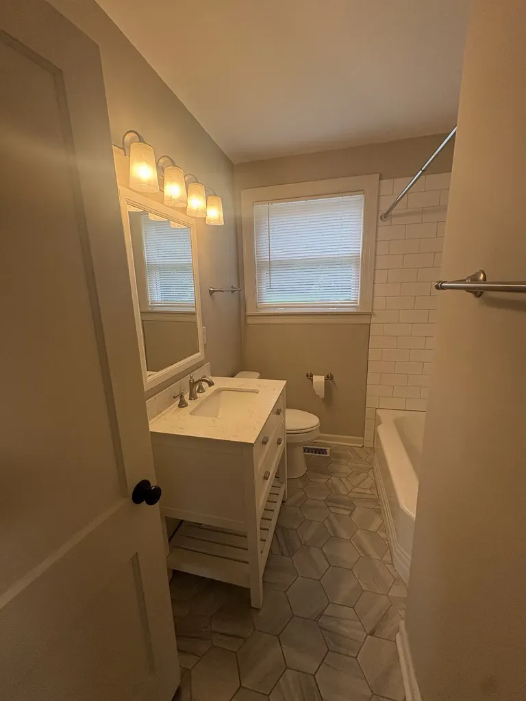 2411 Milton Drive Nashville TN 37216