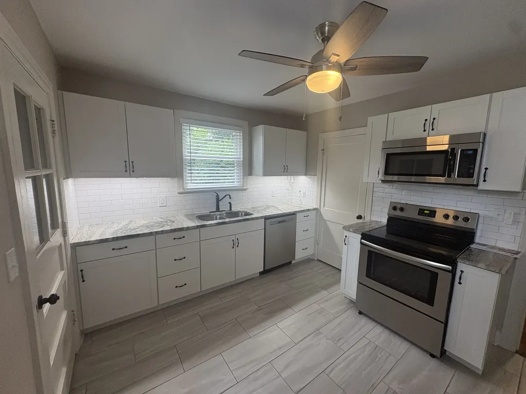 2411 Milton Drive Nashville TN 37216