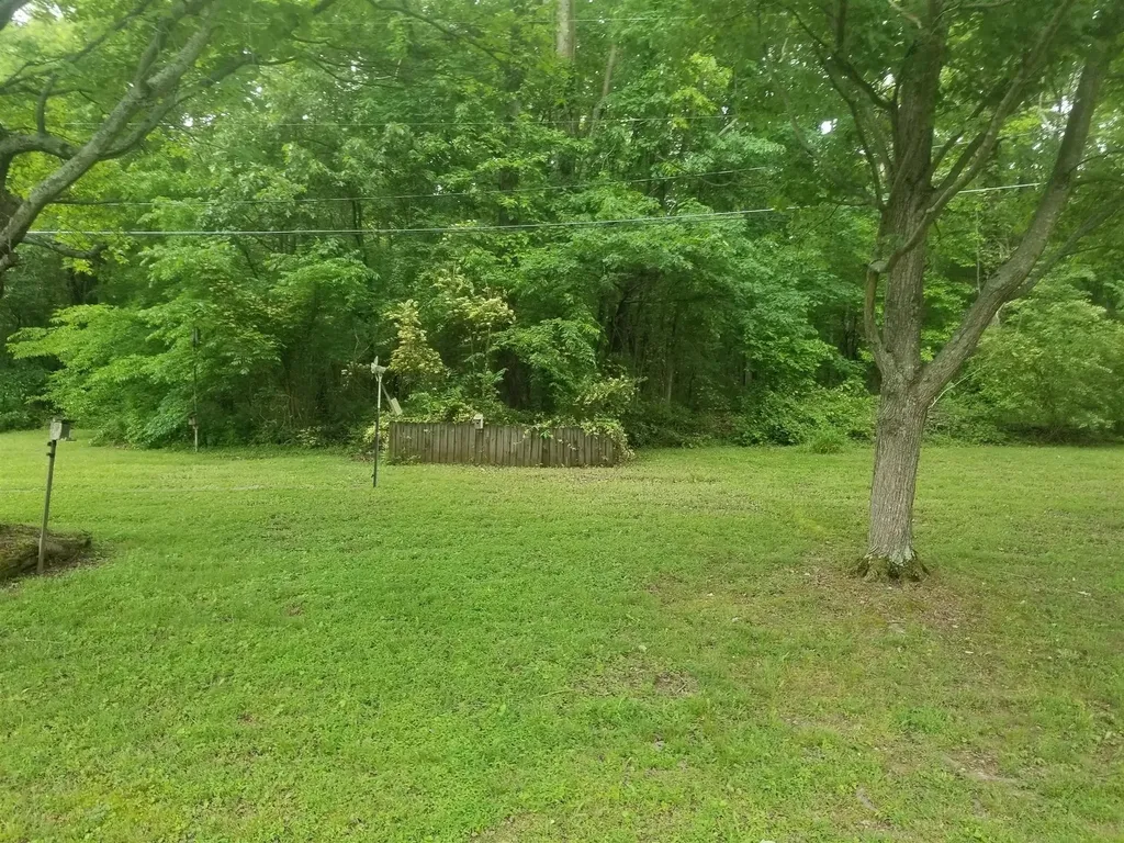 201 Sam Davis Drive Springfield TN 37172