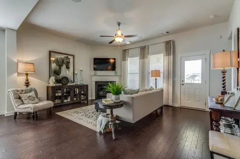 490 Lacewing Lane Clarksville TN 37043