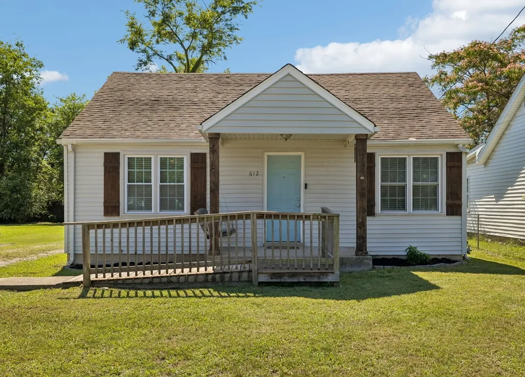 612 Fairview Avenue Lebanon TN 37087