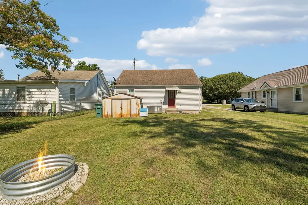 612 Fairview Avenue Lebanon TN 37087