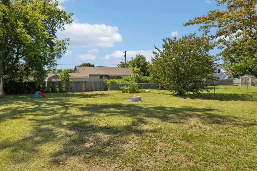 612 Fairview Avenue Lebanon TN 37087