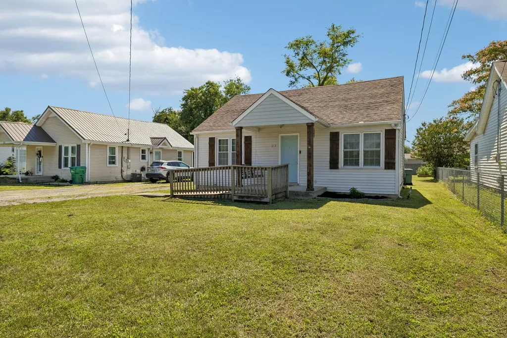 612 Fairview Avenue Lebanon TN 37087