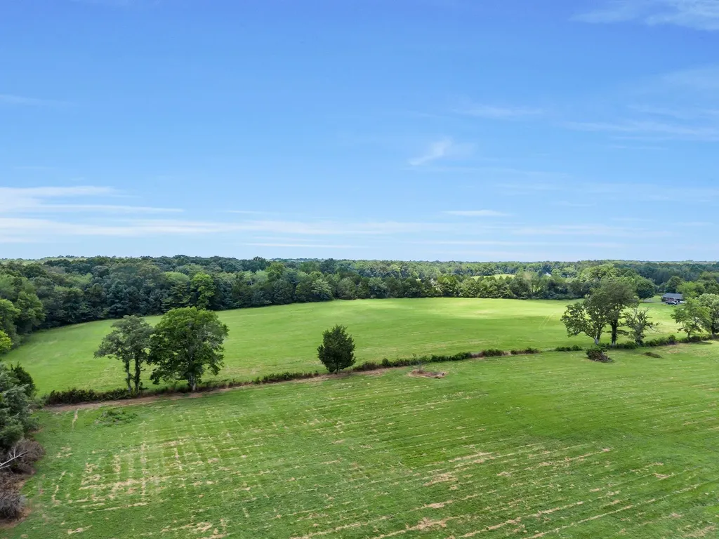2620 Highway 48, S Dickson TN 37055
