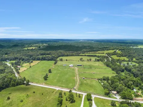 2620 Highway 48, S Dickson TN 37055