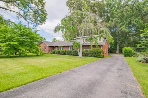 101 Crestwood Drive Tullahoma TN 37388