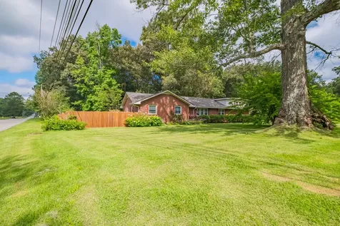 101 Crestwood Drive Tullahoma TN 37388