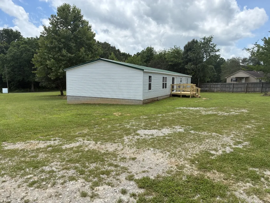 11 Sunrise Drive Lawrenceburg TN 38464