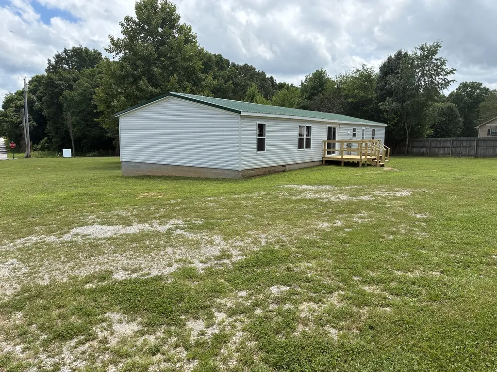 11 Sunrise Drive Lawrenceburg TN 38464