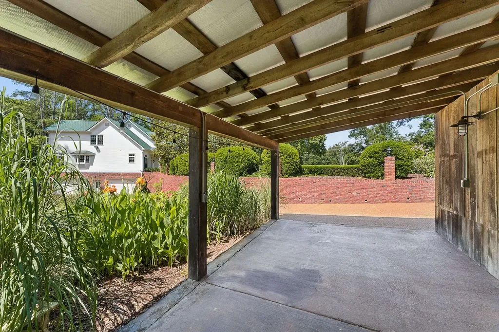 324 E Kingston Springs Road Kingston Springs TN 37082