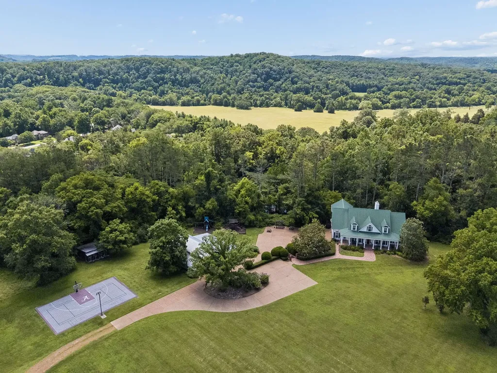324 E Kingston Springs Road Kingston Springs TN 37082