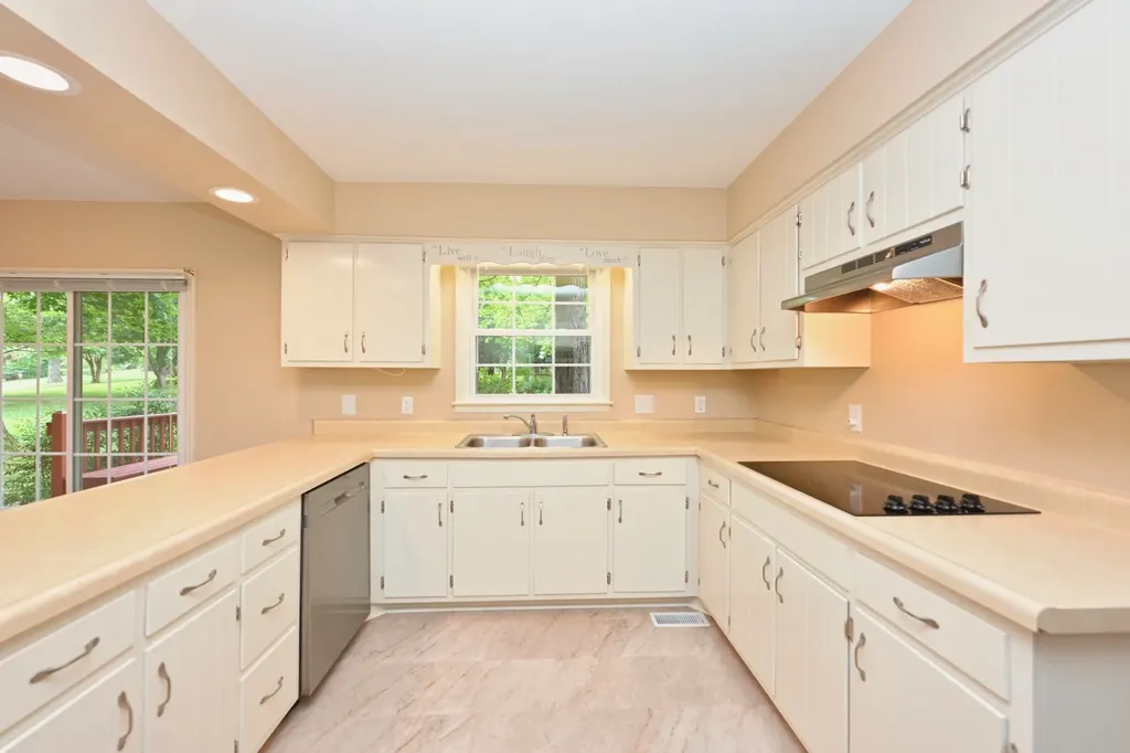 100 Applewood Court Hendersonville TN 37075