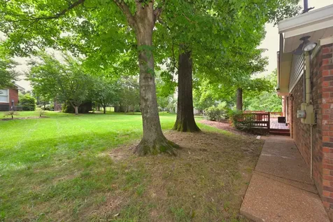 100 Applewood Court Hendersonville TN 37075
