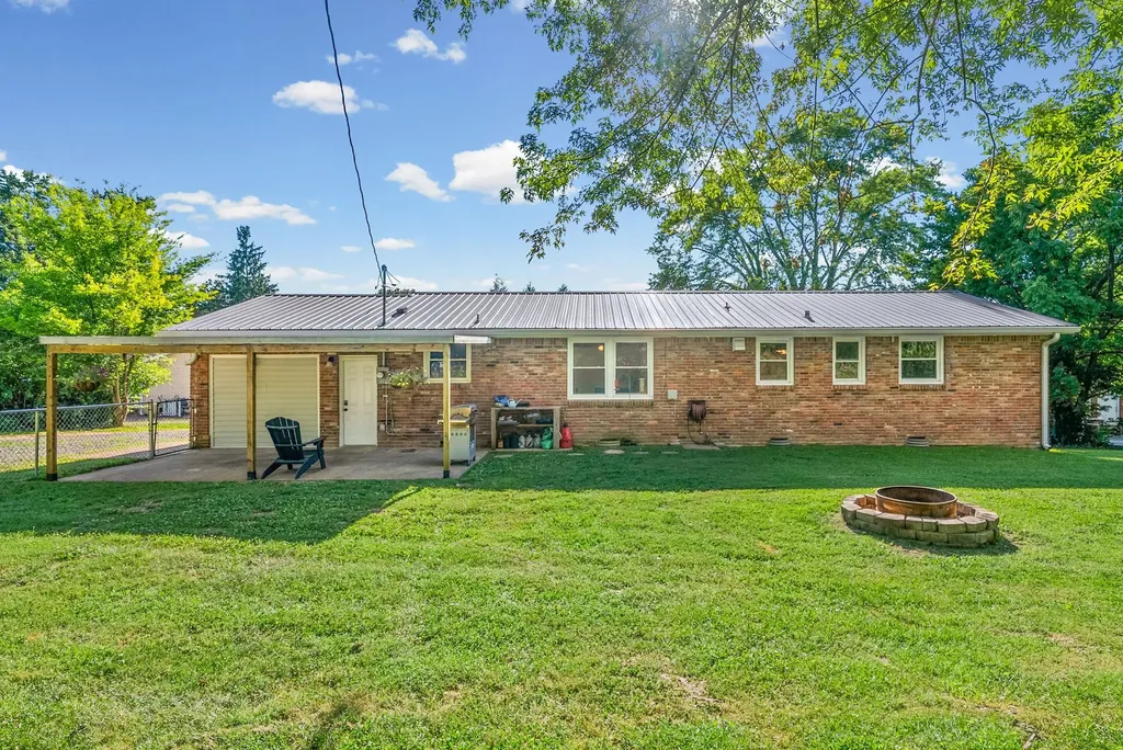 285 Melinda Drive Clarksville TN 37042