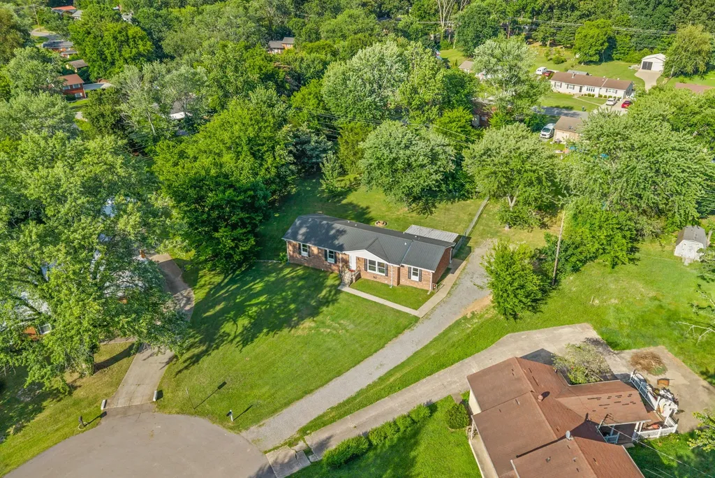 285 Melinda Drive Clarksville TN 37042