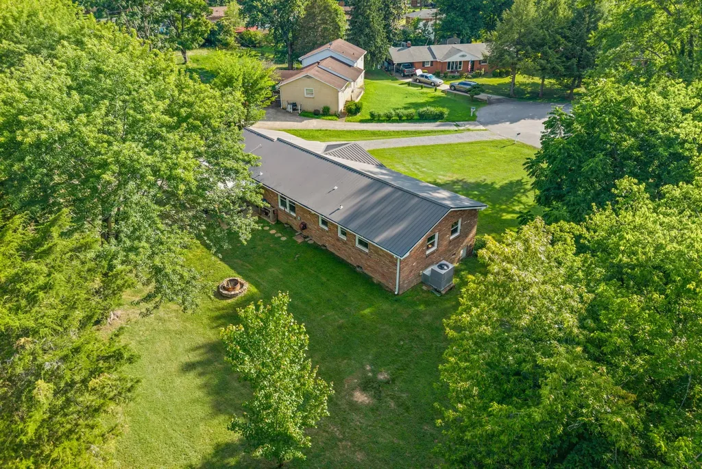 285 Melinda Drive Clarksville TN 37042
