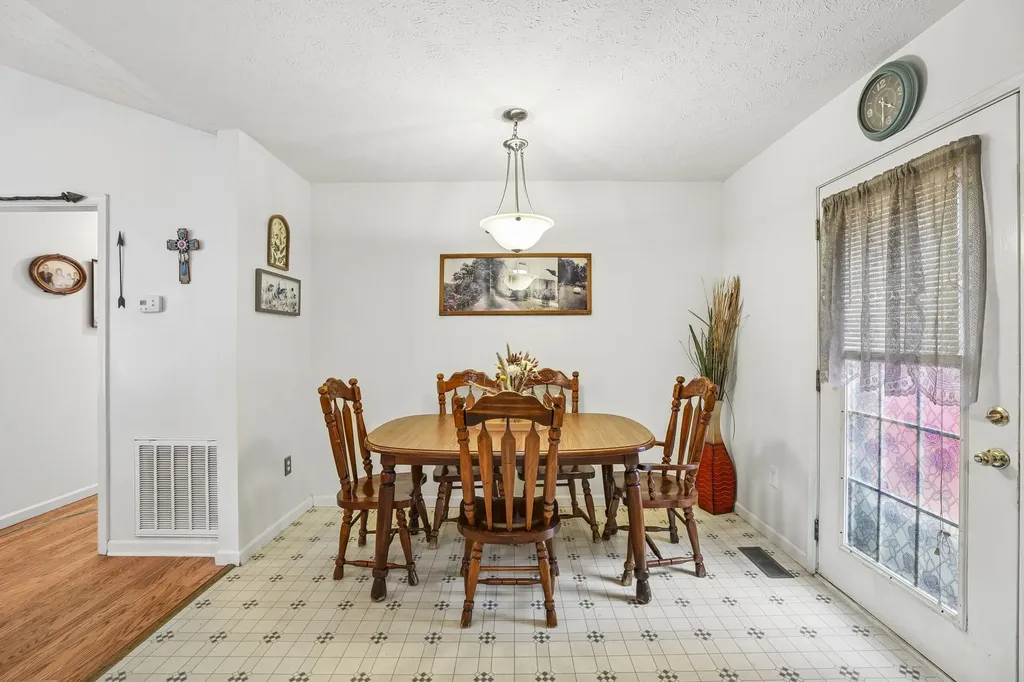 310 Redbud Lane Unionville TN 37180