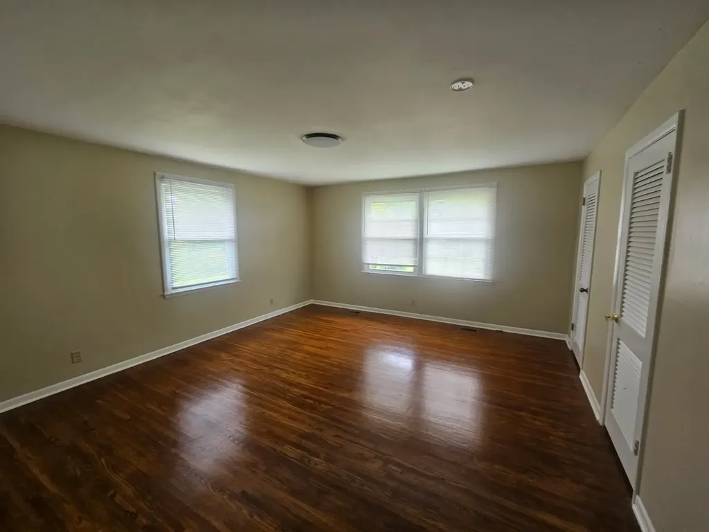 5080 Highway 41, N Springfield TN 37172