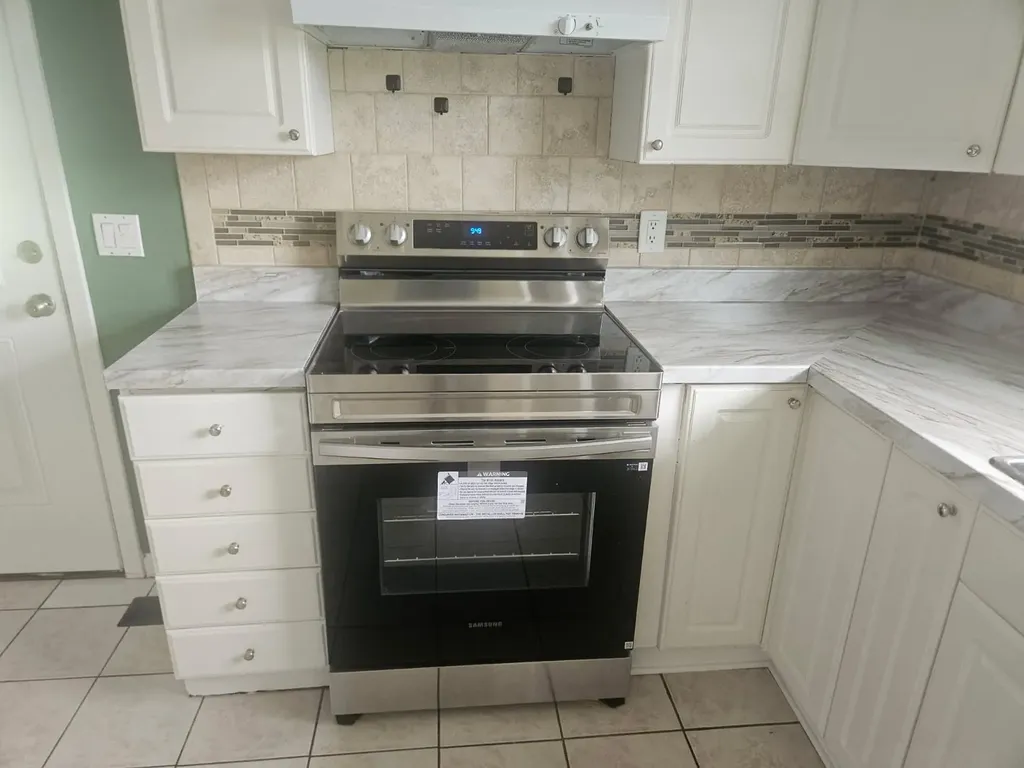 5080 Highway 41, N Springfield TN 37172
