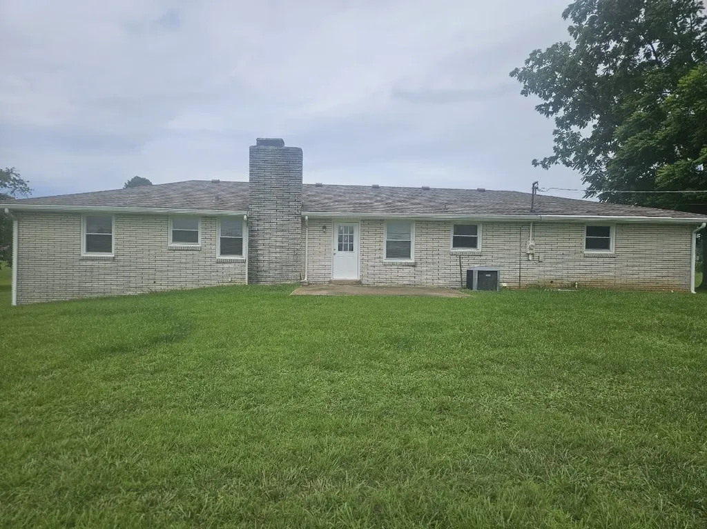 5080 Highway 41, N Springfield TN 37172