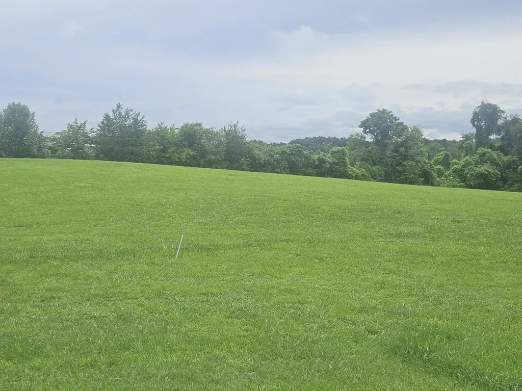 5080 Highway 41, N Springfield TN 37172