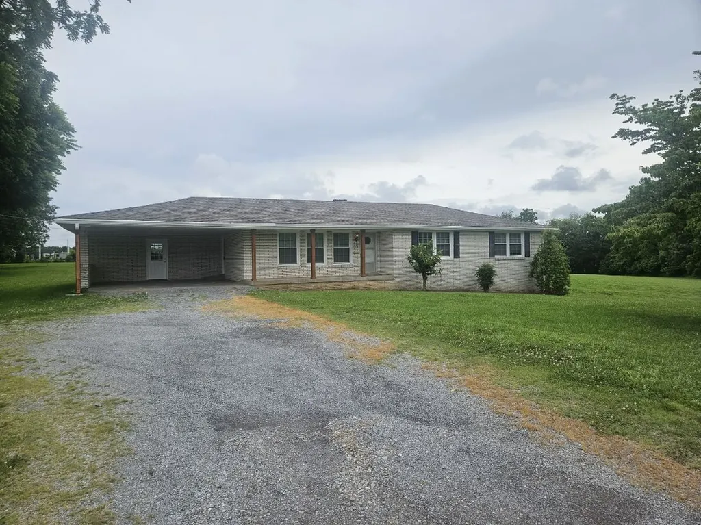 5080 Highway 41, N Springfield TN 37172