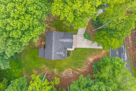 4515 Chester Harris Road Woodlawn TN 37191